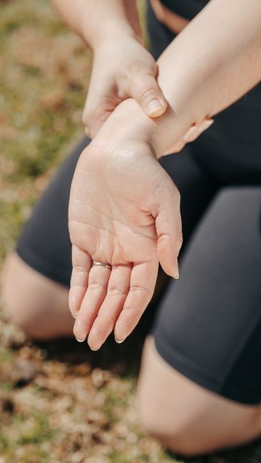 Why Your Wrists Hurt During Push-Ups and Planks