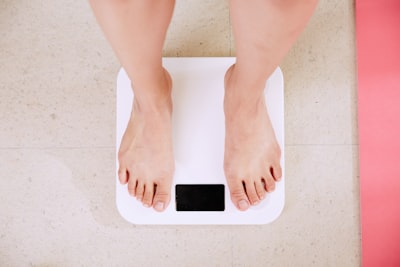 Why the Scale Lies: Better Ways to Track Fat Loss Progress