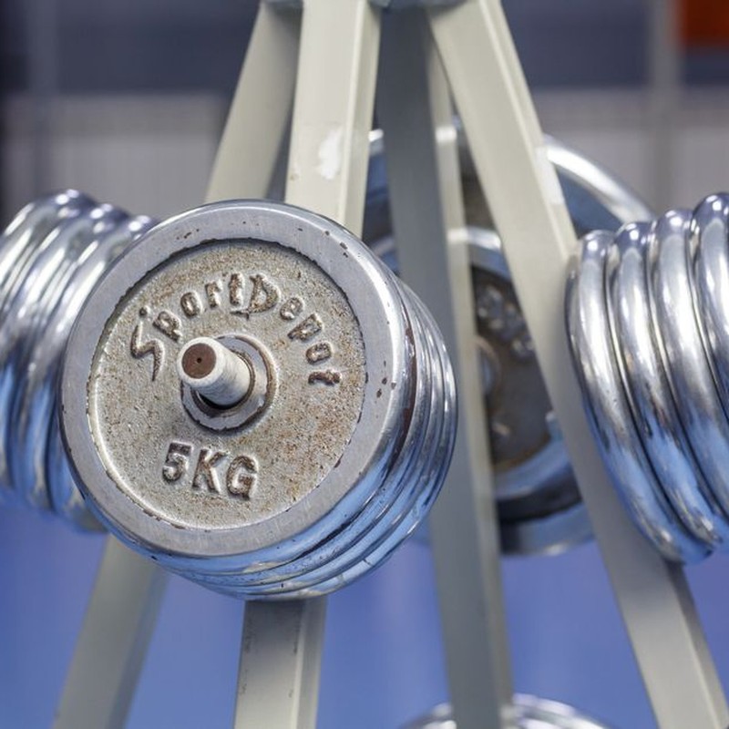 Why One Dumbbell Is Enough to Build Muscle