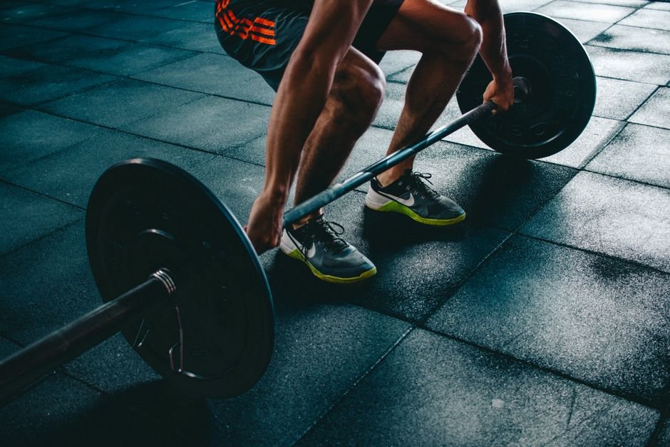 Best Deadlift Shoes: Flat, Firm, and Stable (2026)